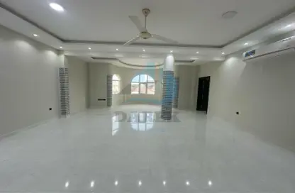 Villa - 7+ Bedrooms - 7+ Bathrooms for rent in Al Ramtha - Wasit - Sharjah