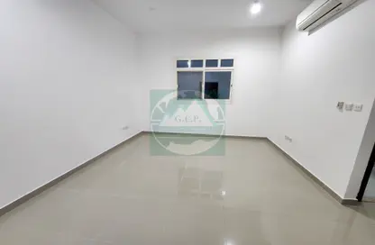 Apartment - 1 Bathroom for rent in Mohamed Bin Zayed City Villas - Mohamed Bin Zayed City - Abu Dhabi