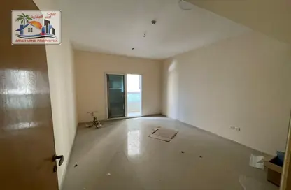 Apartment - 2 Bedrooms - 2 Bathrooms for rent in Al Khan Lagoon - Al Khan - Sharjah