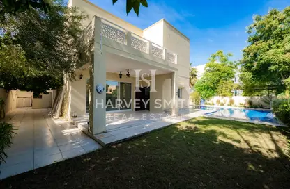 Villa - 4 Bedrooms - 3 Bathrooms for rent in Meadows 7 - Meadows - Dubai