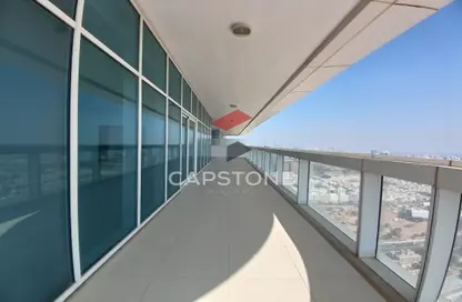 Apartment - 4 Bedrooms - 6 Bathrooms for rent in Al Ain Tower - Hamdan Street - Abu Dhabi