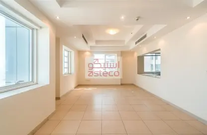 Apartment - 3 Bedrooms - 3 Bathrooms for rent in Bin Hendi Tower - Mankhool - Bur Dubai - Dubai