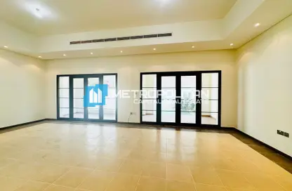 Townhouse - 3 Bedrooms - 5 Bathrooms for rent in Bloom Gardens Villas - Bloom Gardens - Al Salam Street - Abu Dhabi