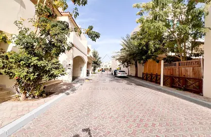 Villa - 5 Bedrooms - 6 Bathrooms for rent in Khalidiya Village - Al Khalidiya - Abu Dhabi