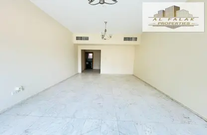 Apartment - 3 Bedrooms - 3 Bathrooms for rent in Al Mamzar - Al Mamzar - Sharjah - Sharjah