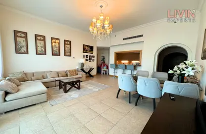 Apartment - 2 Bedrooms - 4 Bathrooms for sale in Al Hatimi - Shoreline Apartments - Palm Jumeirah - Dubai