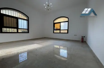 Apartment - 3 Bedrooms - 4 Bathrooms for rent in Shakhbout City - Abu Dhabi