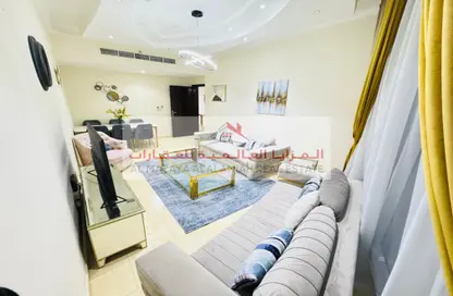 Apartment - 1 Bedroom - 2 Bathrooms for rent in Beach Tower 1 - Al Khan Lagoon - Al Khan - Sharjah