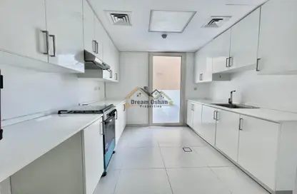 Apartment - 1 Bathroom for rent in Dilan Tower - Culture Village - Dubai