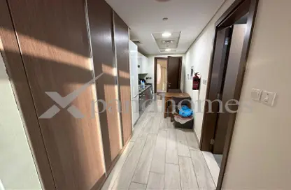 Apartment - 1 Bathroom for rent in Azizi Aliyah - Dubai Healthcare City - Dubai