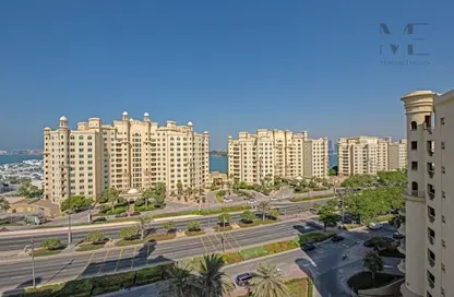 Apartment - 3 Bedrooms - 4 Bathrooms for sale in Al Tamr - Shoreline Apartments - Palm Jumeirah - Dubai