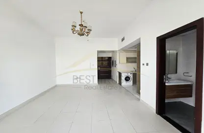 Apartment - 1 Bathroom for sale in Glitz 2 - Glitz - Dubai Studio City - Dubai