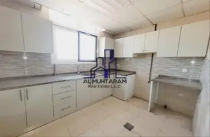 Apartment - 2 Bedrooms - 2 Bathrooms for rent in Al Sajaa S - Al Sajaa - Sharjah