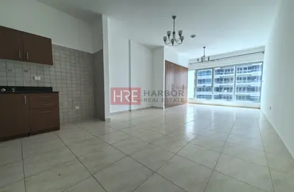 Apartment - 1 Bathroom for rent in Skycourts Tower D - Skycourts Towers - Dubai Land - Dubai