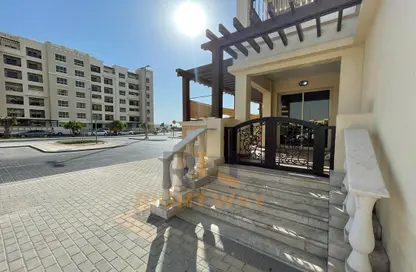 Outdoor Building image for: Apartment - 2 Bedrooms - 4 Bathrooms for sale in Bawabat Al Sharq - Baniyas East - Baniyas - Abu Dhabi, Image 1