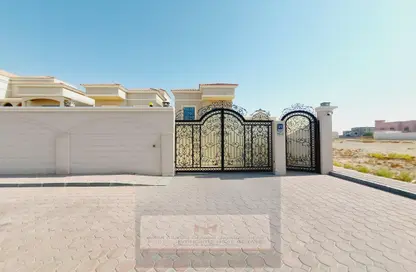 Villa - 5 Bedrooms - 7 Bathrooms for rent in Al Shamkha - Abu Dhabi