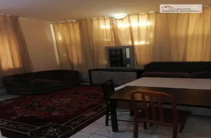 صورة لـ غرفة المعيشة / غرفة الطعام شقة - 1 حمام للايجار في الزهراء - أبوظبي ، صورة رقم 1