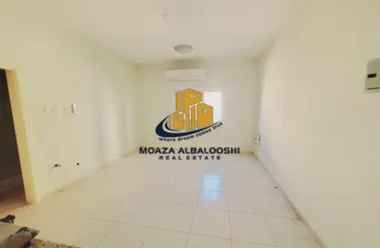 Apartment - 1 Bathroom for rent in Muwaileh 3 Building - Muwaileh - Sharjah