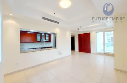 Apartment - 2 Bedrooms - 3 Bathrooms for rent in Bin Hendi Tower - Mankhool - Bur Dubai - Dubai