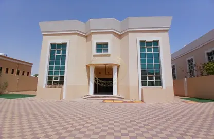 Villa - 5 Bedrooms for rent in Al Bateen - Al Ain