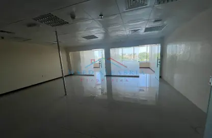 Office Space - Studio - 1 Bathroom for rent in Al Khabisi - Deira - Dubai