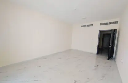 Apartment - 1 Bedroom - 1 Bathroom for rent in AlFalah - Muwaileh Commercial - Sharjah