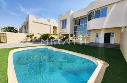 Villa - 4 Bedrooms - 4 Bathrooms for rent in Jumeirah 2 Villas - Jumeirah 2 - Jumeirah - Dubai