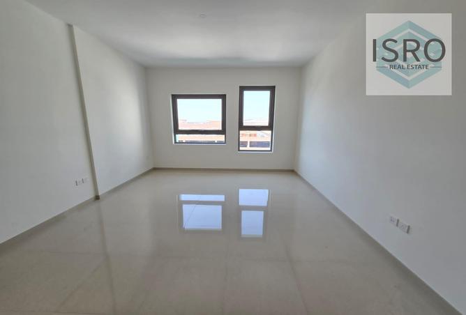 Apartment - 1 Bathroom for rent in Uptown Al Zahia - Al Zahia - Muwaileh Commercial - Sharjah