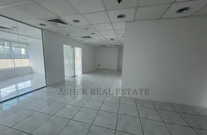 Office Space - Studio - 1 Bathroom for rent in Al Manal Tower - Sheikh Zayed Road - Dubai