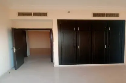 Apartment - 2 Bedrooms - 2 Bathrooms for rent in Emirates Lake Towers - Emirates City - Ajman