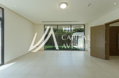 Villa - 4 Bedrooms - 6 Bathrooms for rent in West Yas - Yas Island - Abu Dhabi