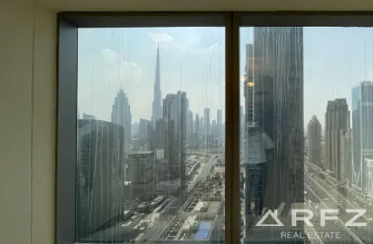 Apartment - 3 Bedrooms - 3 Bathrooms for rent in 21st Century Tower - Sheikh Zayed Road - Dubai