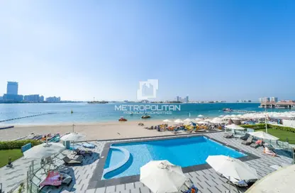 Apartment - 2 Bedrooms - 3 Bathrooms for sale in Royal Bay - Palm Jumeirah - Dubai