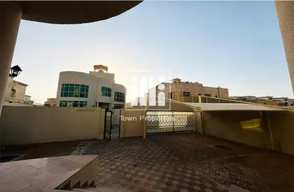 Villa - 5 Bedrooms - 7 Bathrooms for rent in Mohamed Bin Zayed City - Abu Dhabi