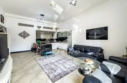 Apartment - 2 Bedrooms - 3 Bathrooms for rent in Dickens Circus 2 - Dickens Circus - Motor City - Dubai