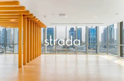 Office Space - Studio - 1 Bathroom for rent in Marina Plaza - Dubai Marina - Dubai