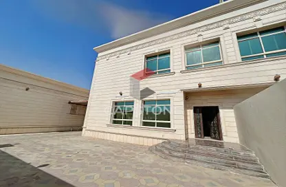 Villa - 4 Bedrooms - 5 Bathrooms for rent in Al Masoodi - Al Ain