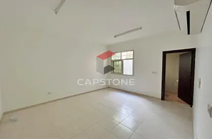 Apartment - 3 Bedrooms - 4 Bathrooms for rent in Asharej - Al Ain