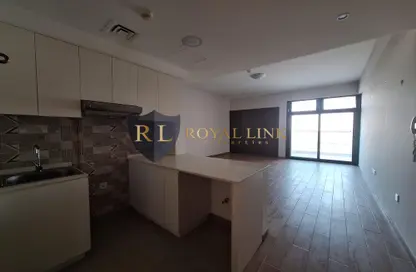 Apartment - 1 Bathroom for rent in Al Warsan 1 - Al Warsan - Dubai