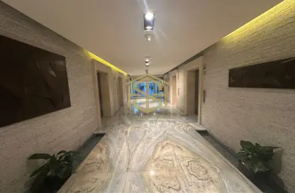 Shop - Studio - 1 Bathroom for rent in Shangri-La Hotel - Sheikh Zayed Road - Dubai