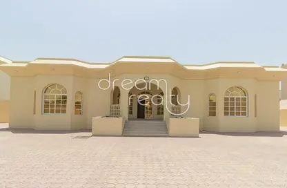 Villa - 3 Bedrooms - 5 Bathrooms for rent in Al Mizhar 1 - Al Mizhar - Dubai