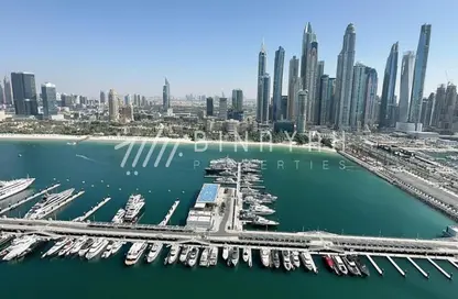 Apartment - 2 Bedrooms - 3 Bathrooms for sale in Marina Vista - EMAAR Beachfront - Dubai Harbour - Dubai