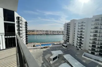 Apartment - 2 Bedrooms - 2 Bathrooms for rent in Waters Edge - Yas Island - Abu Dhabi