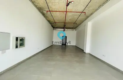 Shop - Studio - 1 Bathroom for rent in Jumeirah - Dubai