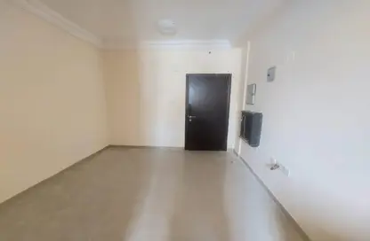 Apartment - Studio - 1 Bathroom for rent in Fire Station Road - Muwaileh - Sharjah