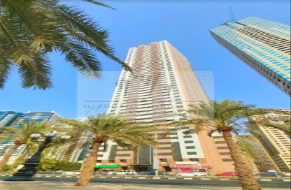 Apartment - 3 Bedrooms - 3 Bathrooms for rent in Al Khan - Sharjah