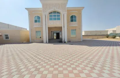 Villa - 5 Bedrooms for rent in Al Rahmaniya 1 - Al Rahmaniya - Sharjah