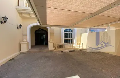 Villa - 5 Bedrooms - 6 Bathrooms for rent in Al Khalidiya - Abu Dhabi