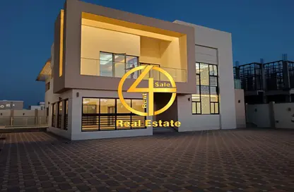 Villa - 5 Bedrooms - 7 Bathrooms for rent in Madinat Al Riyad - Abu Dhabi