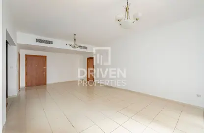 Apartment - 1 Bedroom - 1 Bathroom for rent in Magnolia 2 - Emirates Gardens 2 - Jumeirah Village Circle - Dubai